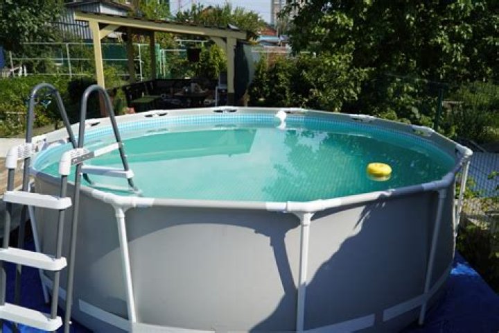 How long does it take to fill up a 18 ft pool?