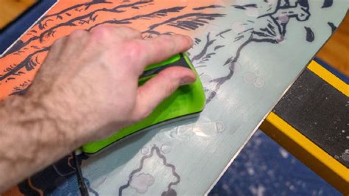 How long does it take to wax a snowboard?