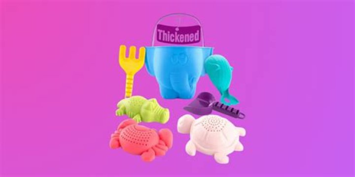 How long should a 1 year old play alone?