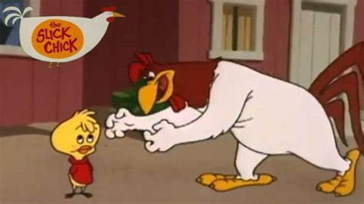 How loud is a foghorn?