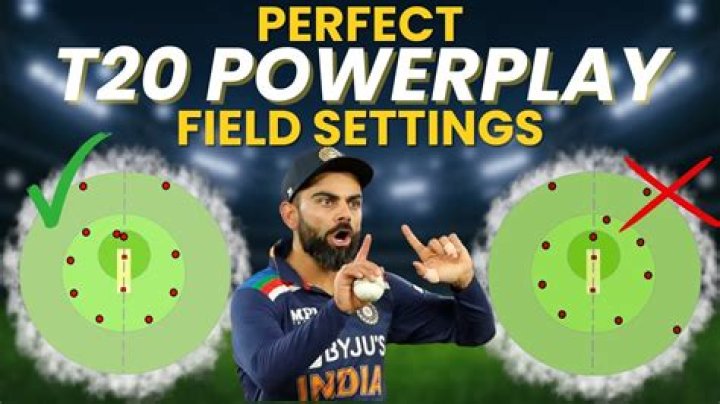 How many fielders are allowed outside the circle in t20 after powerplay?