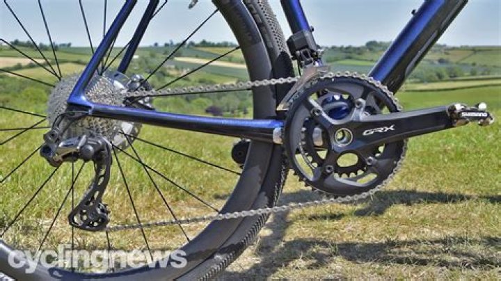 How many gears do Tour de France bikes have?