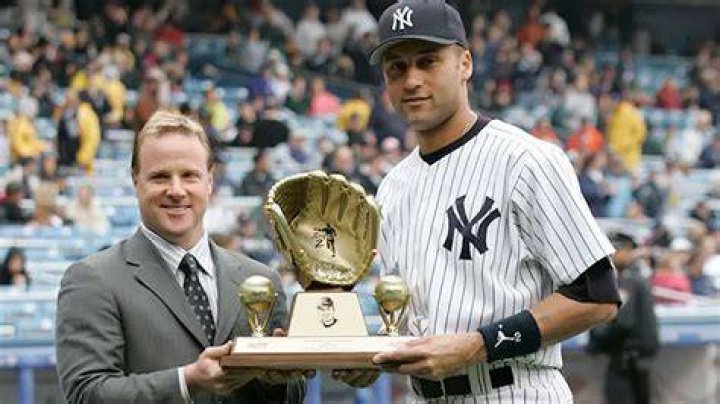 How many Gold Gloves does Derek Jeter have?