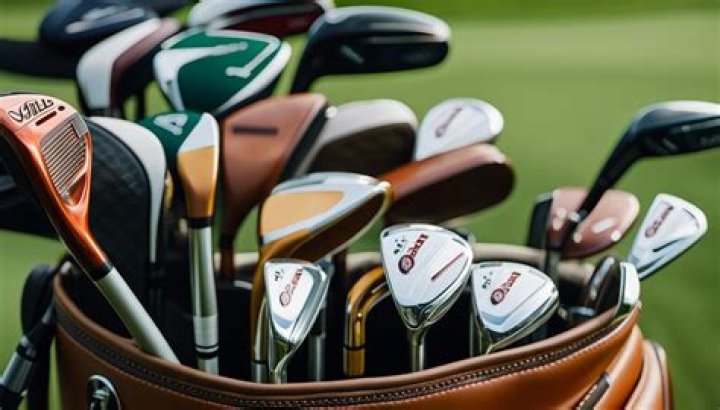 How many golf balls can a PGA player have in his bag?