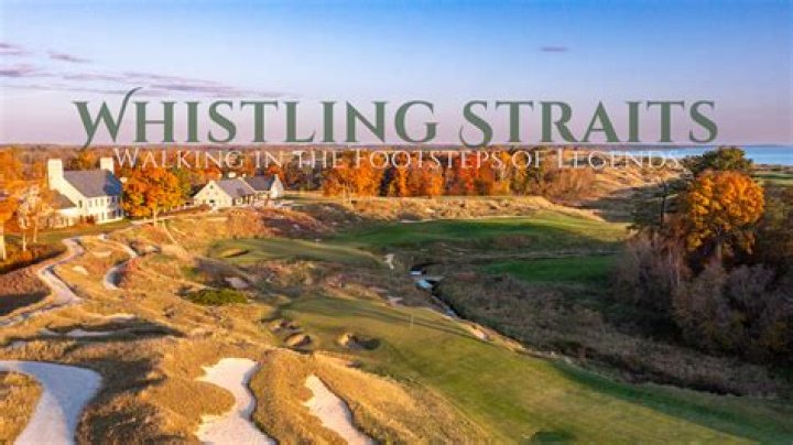 How many holes are on Lake Michigan at Whistling Straits?