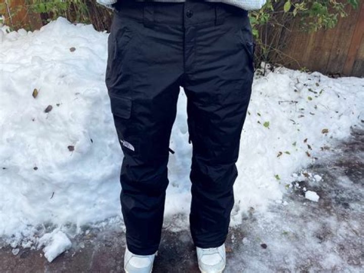 How many layers should be in snow pants?