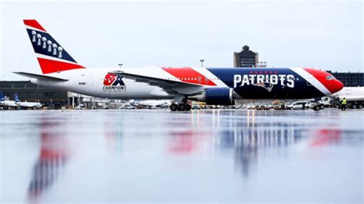 How many NFL teams have their own planes?