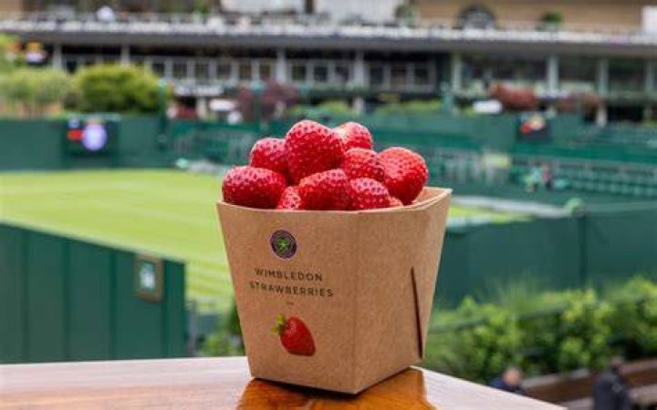 How many strawberries are sold at Wimbledon each year?