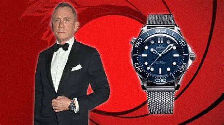 How many watches does the average person have?