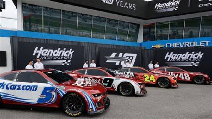 How many wins does Hendrick Motorsports have in 2021?