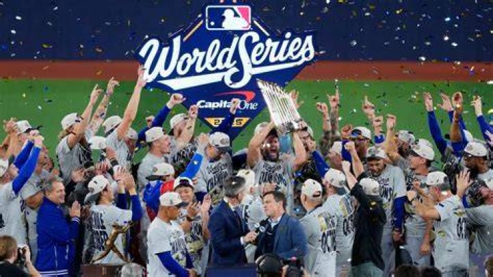How many World Series have went 7 games?