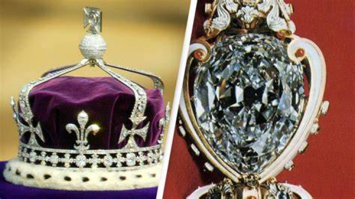 How much are the queens crown jewels worth?