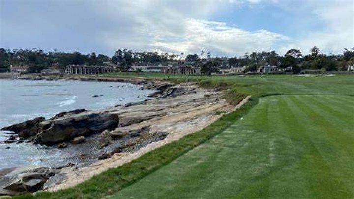 How much did Hoge win at Pebble Beach?
