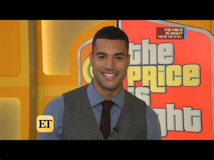 How much do the models on price is Right make?