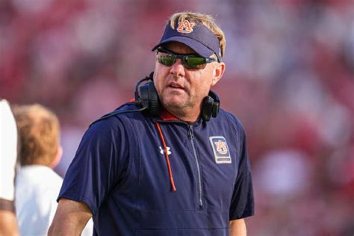 How much does the Auburn football coach make?