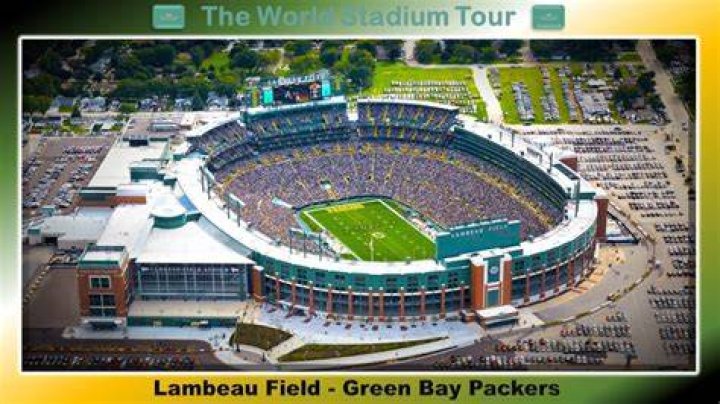 How much is a beer at Lambeau Field?