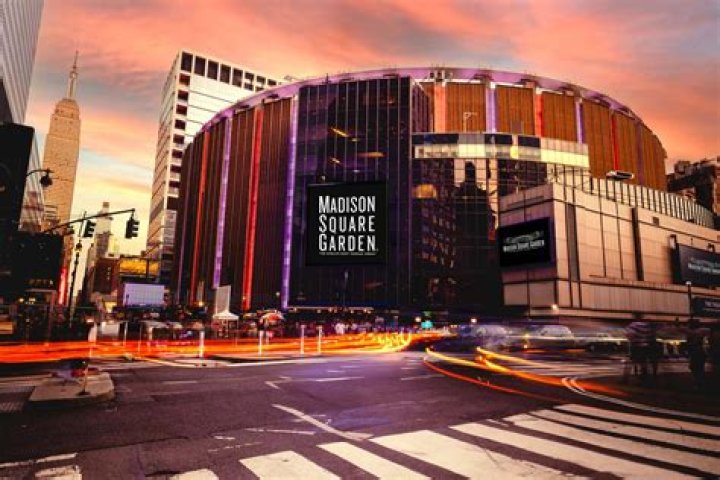 How much is a beer at Madison Square Garden?