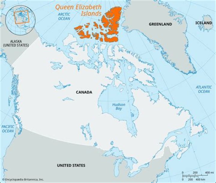 How much land does Queen Elizabeth own?