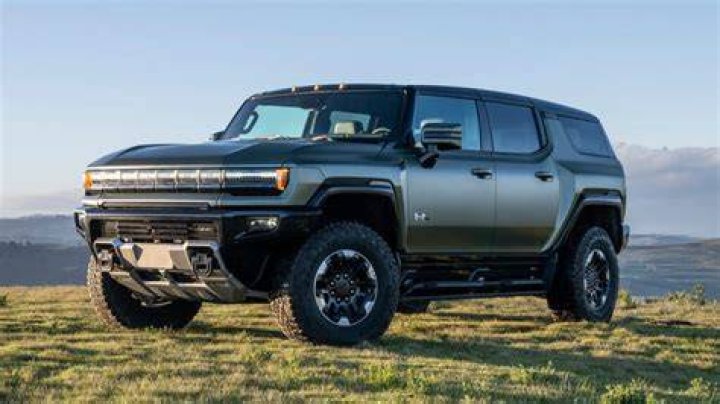 How much torque does the new electric Hummer have?