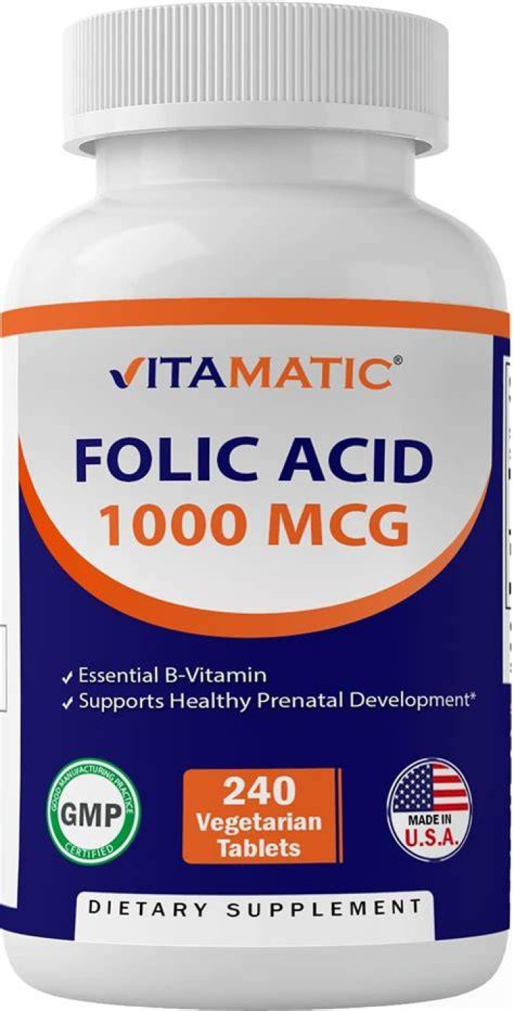Is 900 mcg of folic acid too much?