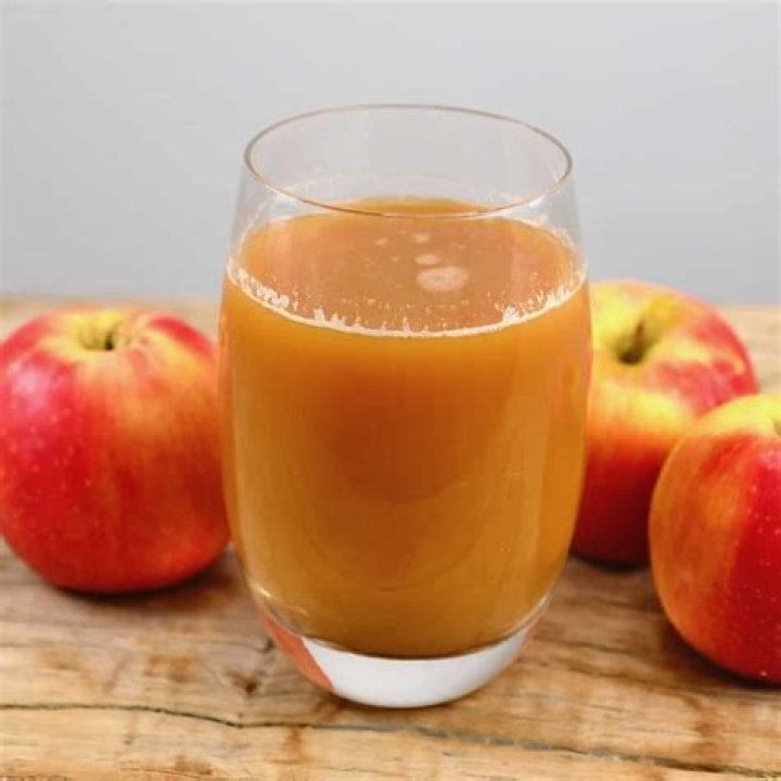 Is apple juice a homogeneous?