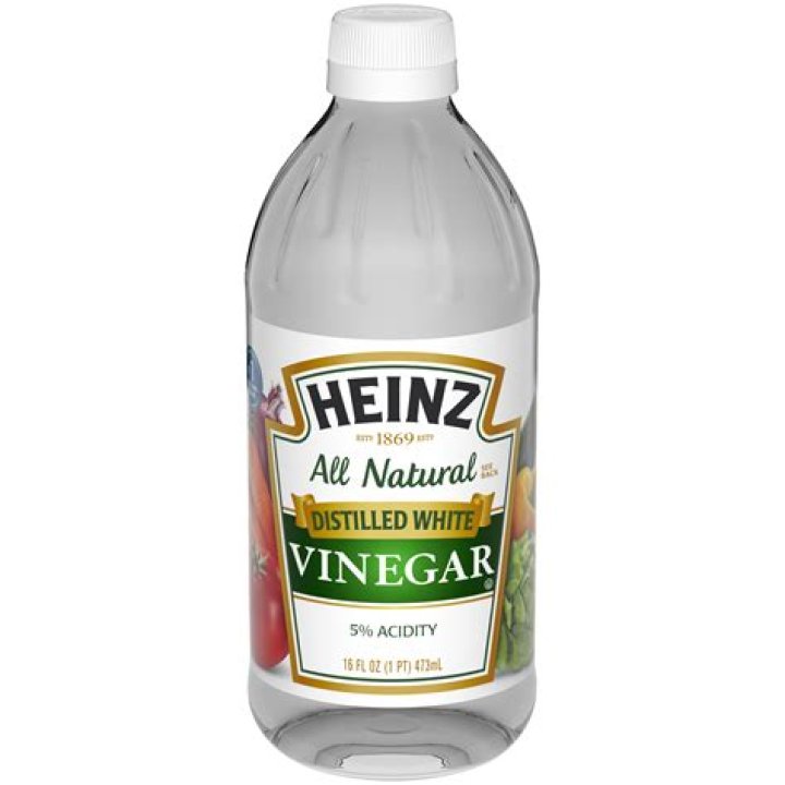 Is distilled white vinegar healthy?