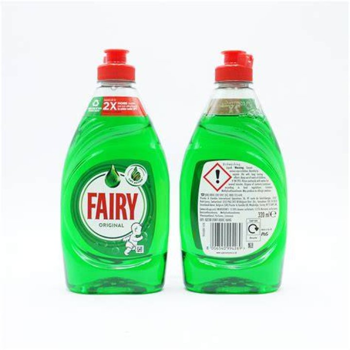 Is Fairy Liquid safe to use on dogs?