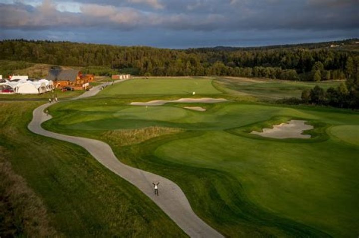 Is golf popular in Russia?