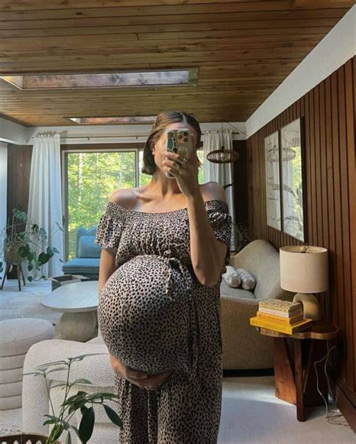 Is Hannah pregnant with Sonny's baby?
