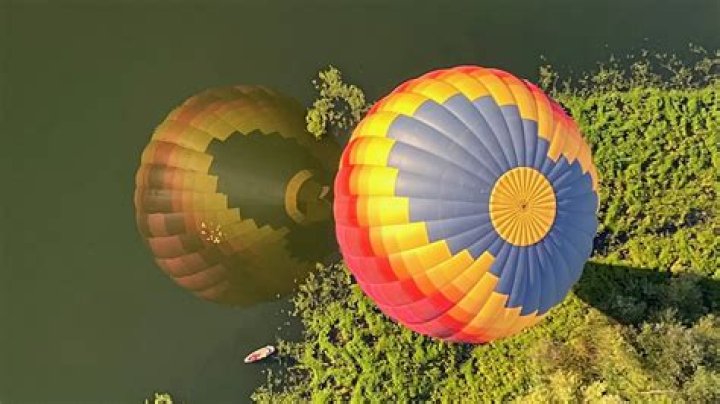 Is hot air ballooning scary?