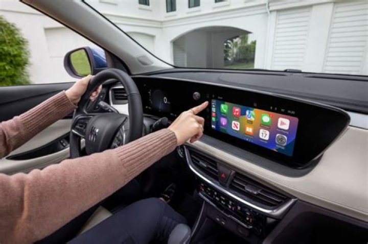 Is it OK to wax a new car?