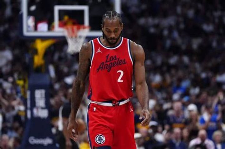 Is Kawhi Leonard injured?