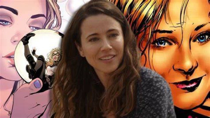 Is Laura Barton a shield agent?