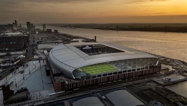 Is Liverpool or Everton the Catholic Club?