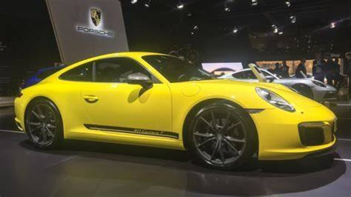Is Porsche cheaper to maintain than Mercedes?