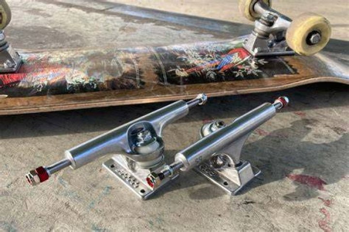 Is skateboard supposed to be heavy?