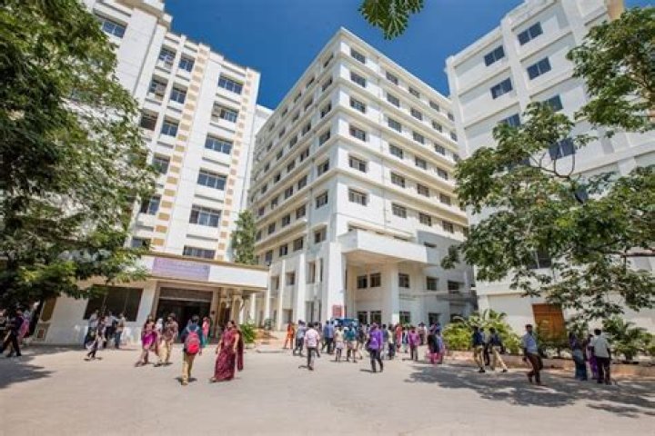Is SRM a tier 1 college?