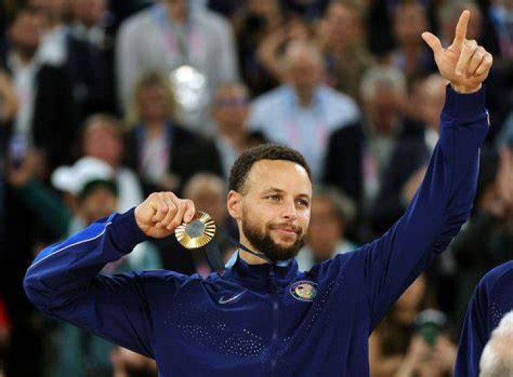 Is Steph Curry a top 5 player of all time?