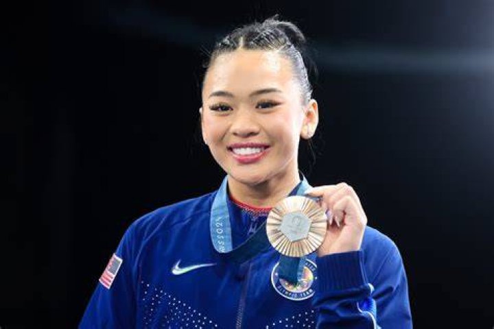 Is Suni Lee going to the Olympics 2024?