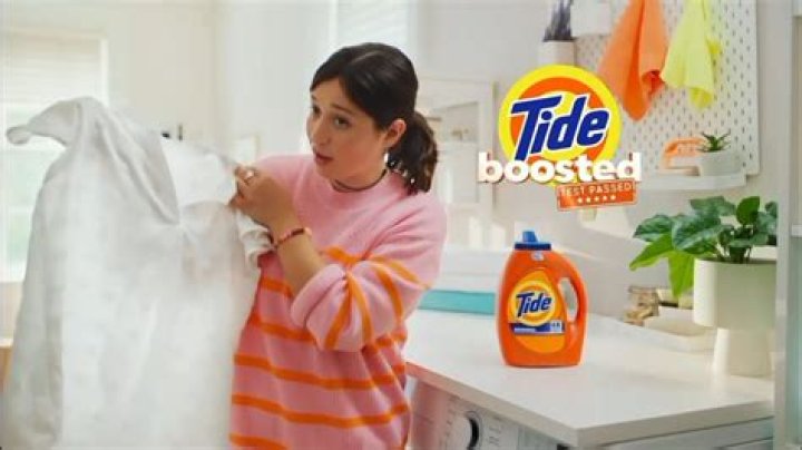 Is tide the same as current?