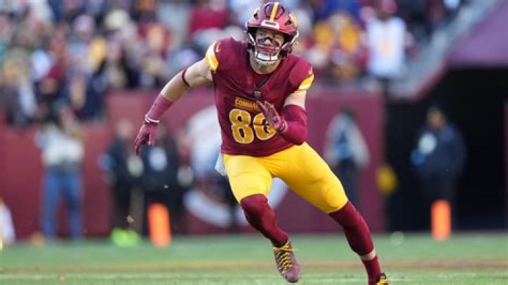 Is tight end a running back?