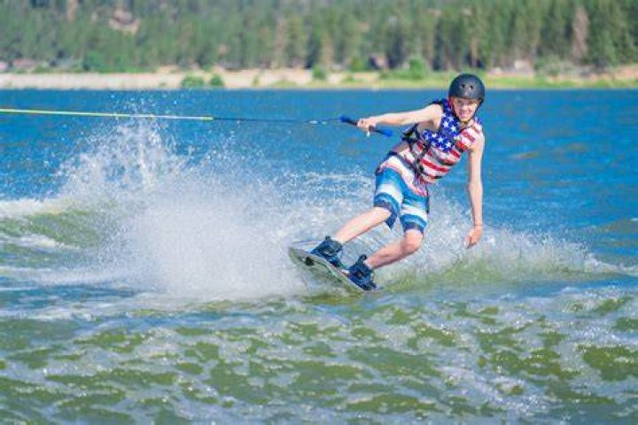 Is wakeboarding like waterskiing?