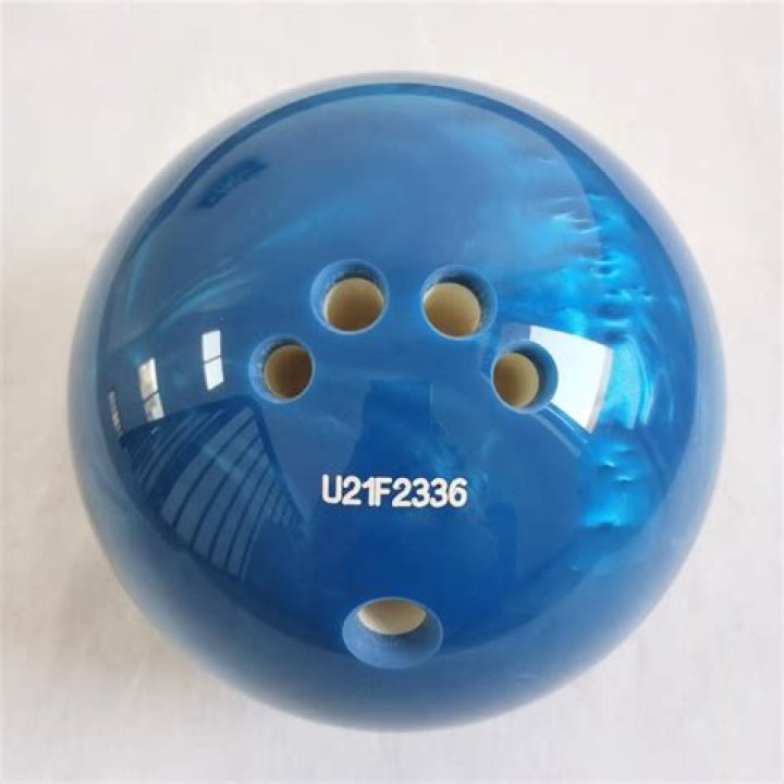 Should I use a 15 or 16-pound bowling ball?