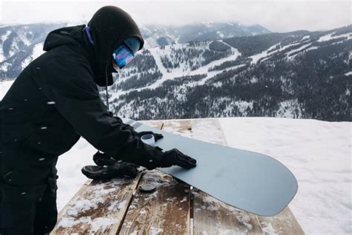 Should I wax my snowboard as a beginner?