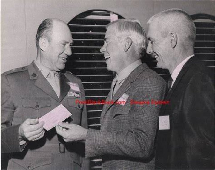 Was Lee Marvin in the Marines?