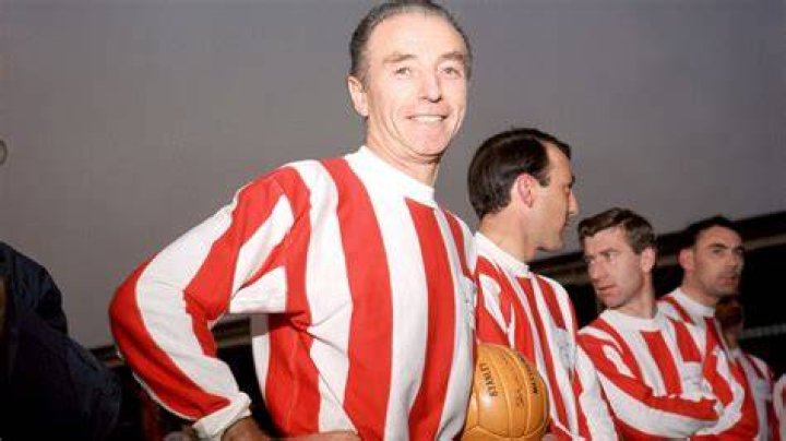 Was Stanley Matthews ever booked?