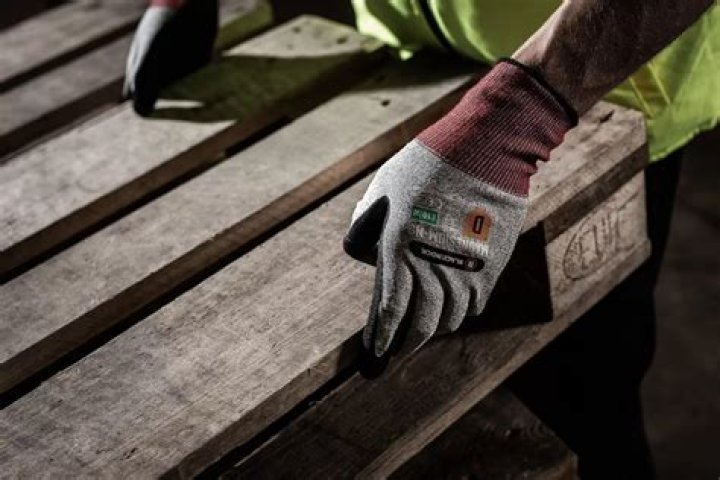 What are negative cut gloves?