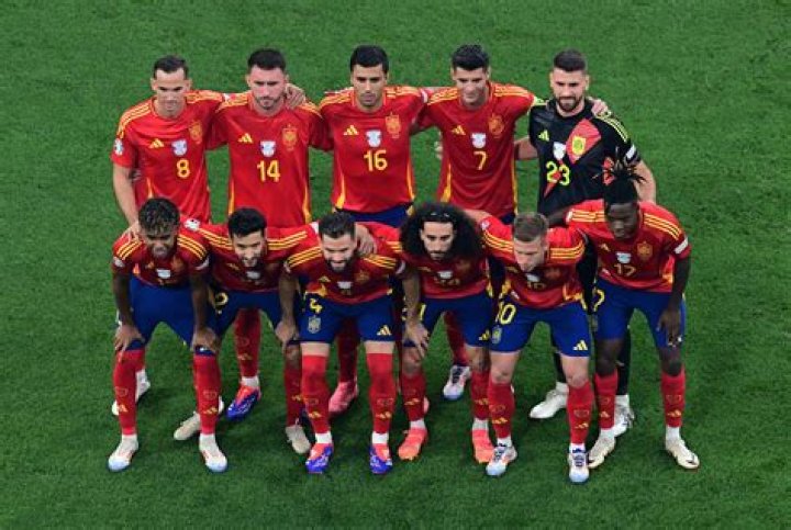What are Spain's 3 major sports?