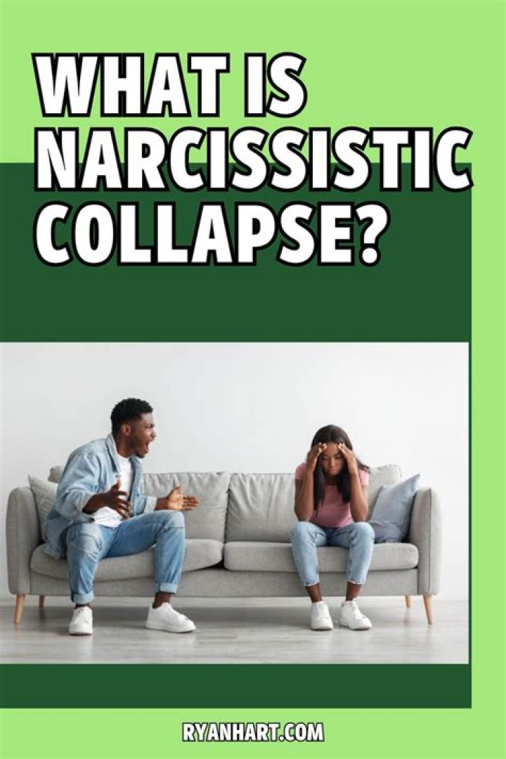 What are the signs of narcissistic collapse?