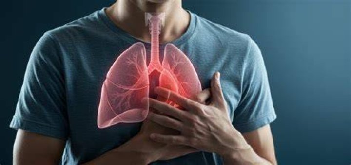 What are the symptoms of weak lungs?